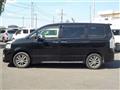 2013 Toyota Voxy