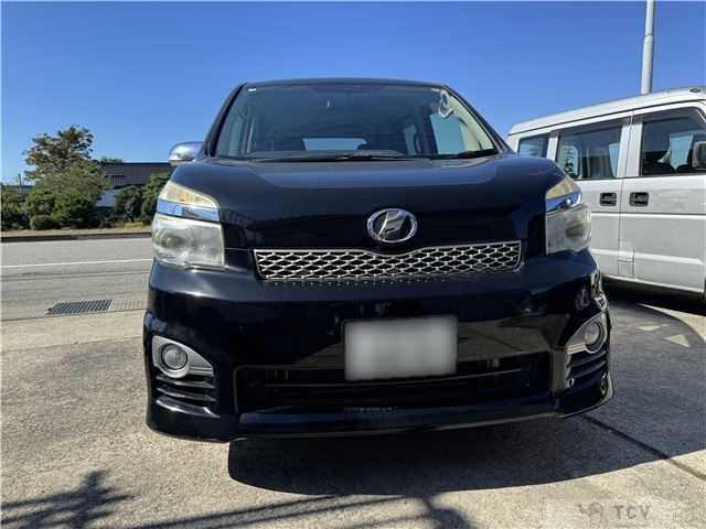 2013 Toyota Voxy