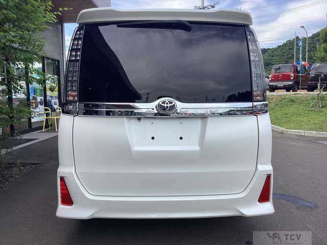 2015 Toyota Voxy