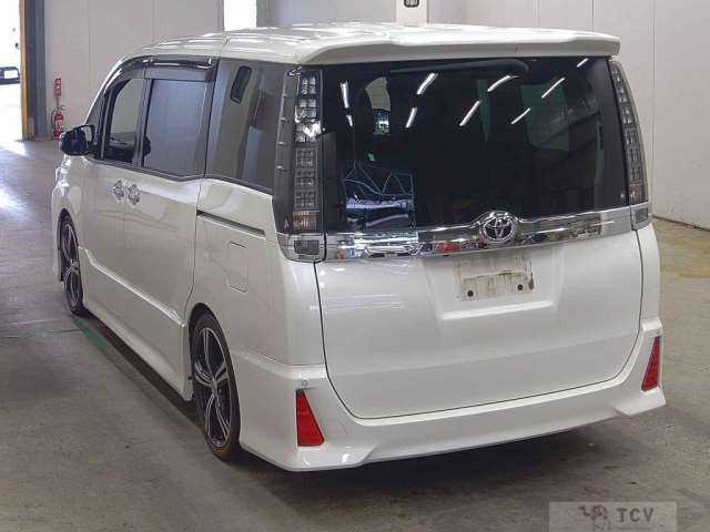 2015 Toyota Voxy