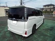2015 Toyota Voxy