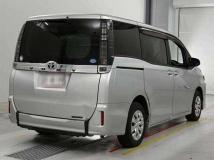 2015 Toyota Voxy