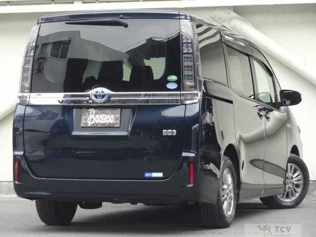 2015 Toyota Voxy