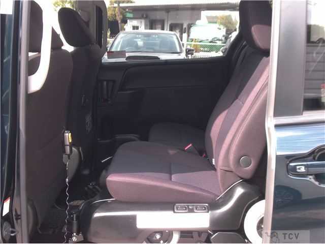 2015 Toyota Voxy