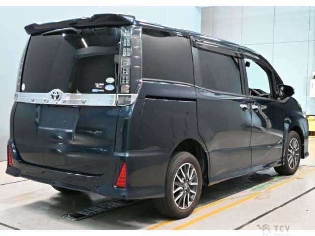 2015 Toyota Voxy