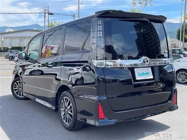 2015 Toyota Voxy
