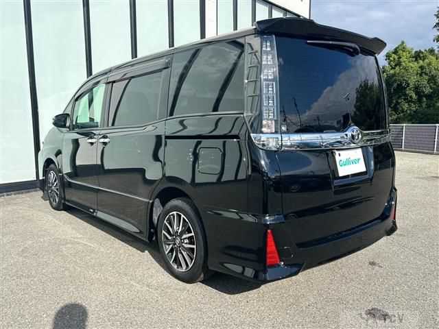 2015 Toyota Voxy