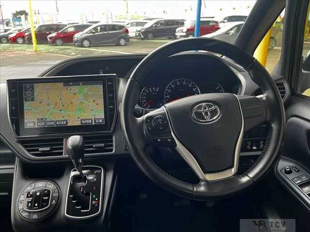 2016 Toyota Voxy