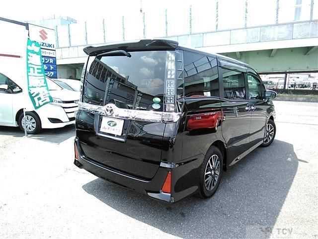 2016 Toyota Voxy