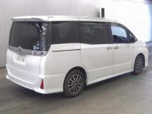 2016 Toyota Voxy