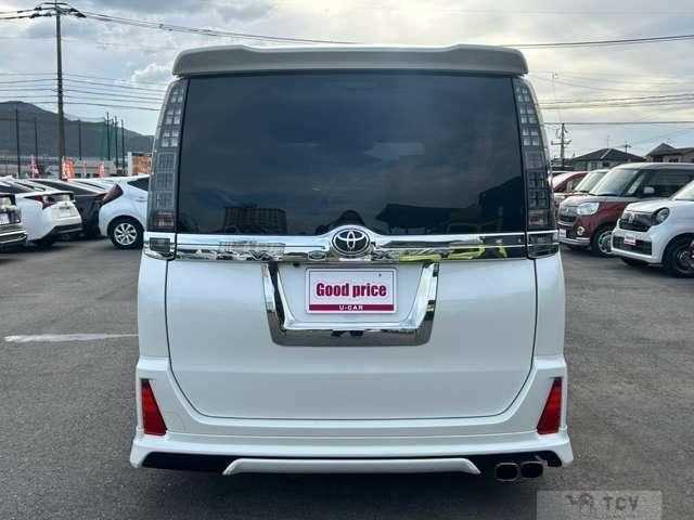 2016 Toyota Voxy