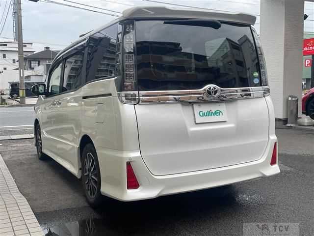 2016 Toyota Voxy