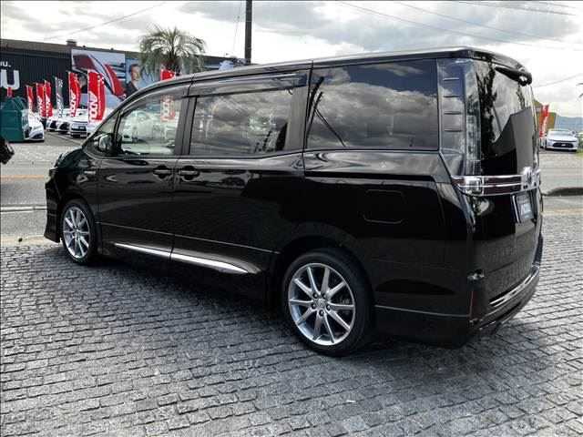 2016 Toyota Voxy