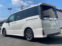 2017 Toyota Voxy