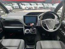 2017 Toyota Voxy