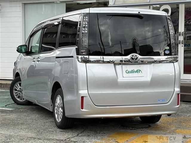 2017 Toyota Voxy