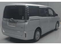 2017 Toyota Voxy