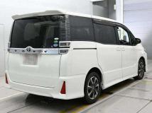 2017 Toyota Voxy