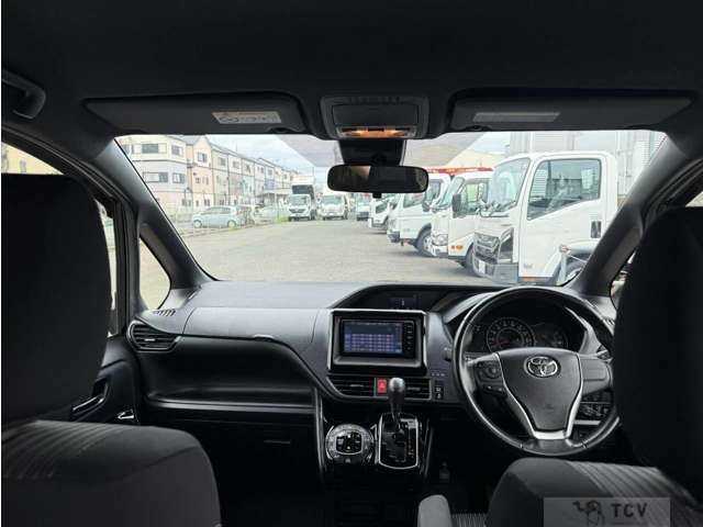 2017 Toyota Voxy