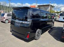 2017 Toyota Voxy