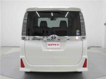 2017 Toyota Voxy