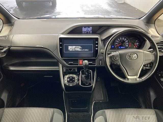 2017 Toyota Voxy