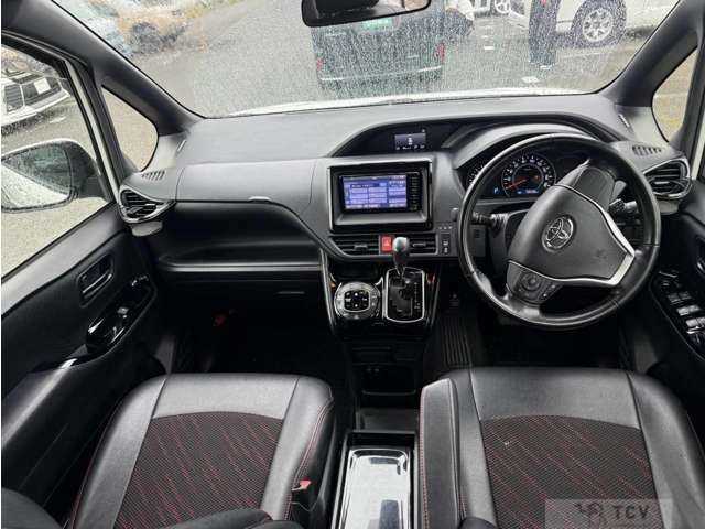 2017 Toyota Voxy