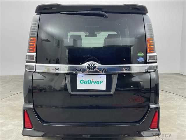 2017 Toyota Voxy