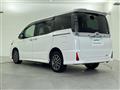 2017 Toyota Voxy