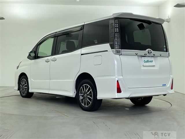 2017 Toyota Voxy