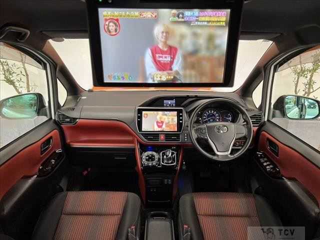 2017 Toyota Voxy