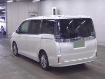 2018 Toyota Voxy