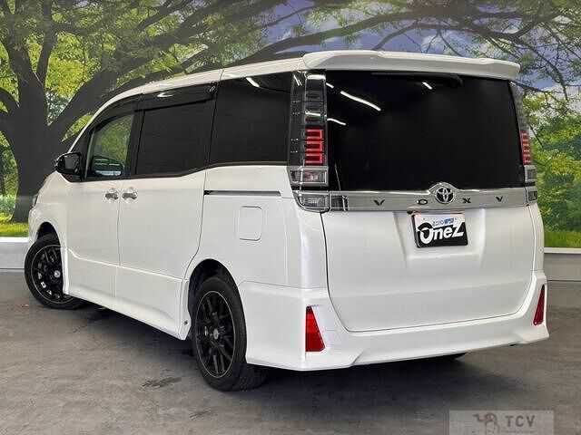 2018 Toyota Voxy