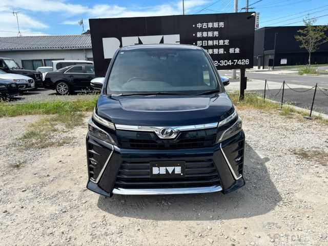 2018 Toyota Voxy