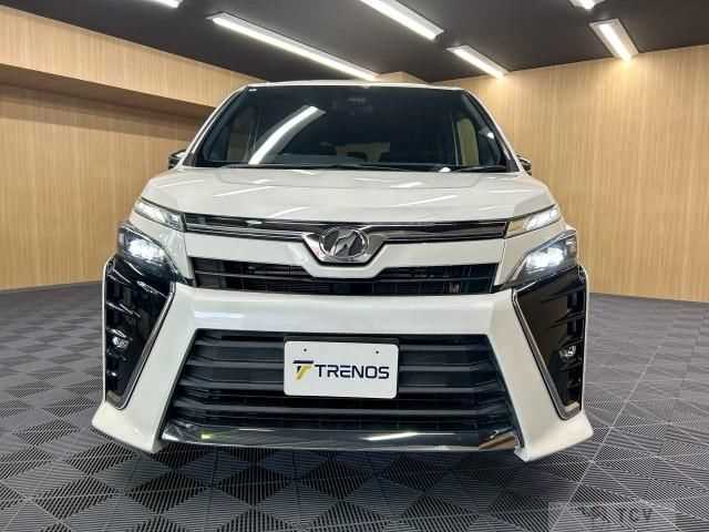 2018 Toyota Voxy