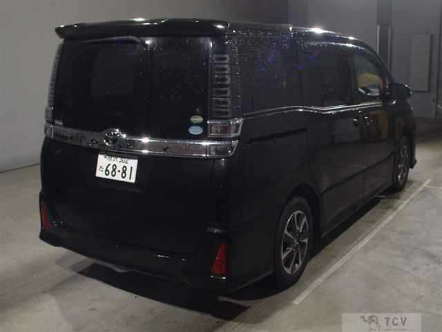 2018 Toyota Voxy