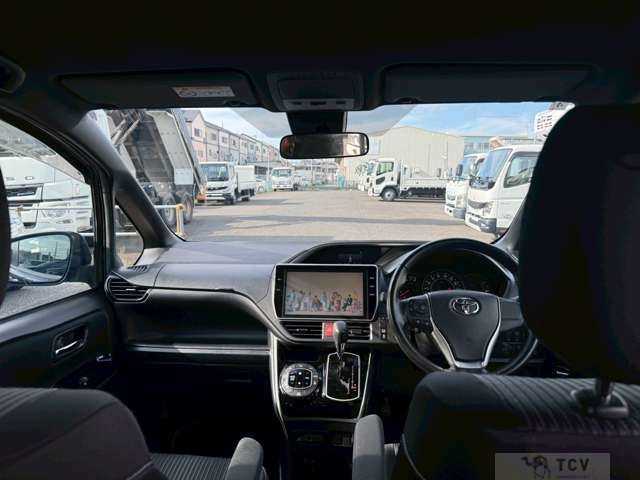 2018 Toyota Voxy