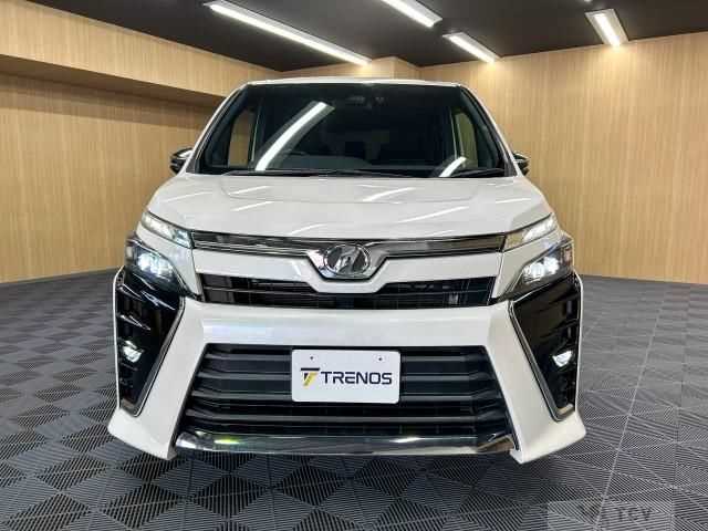 2018 Toyota Voxy