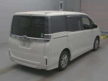 2018 Toyota Voxy