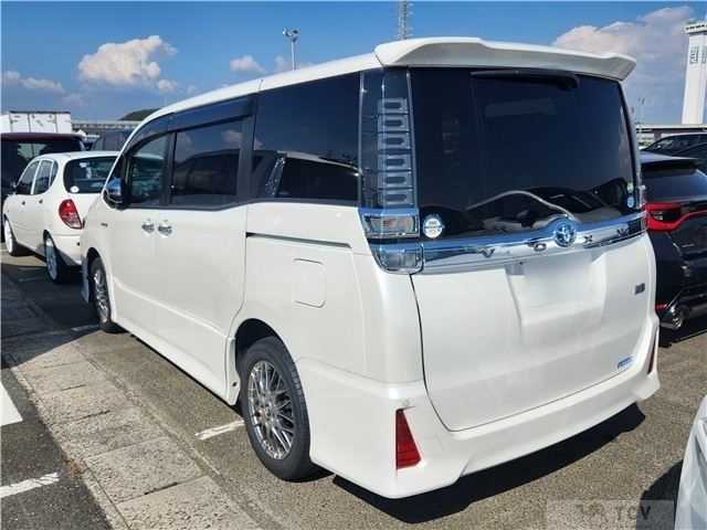 2018 Toyota Voxy