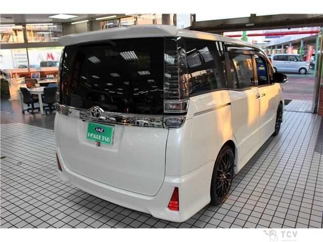 2018 Toyota Voxy
