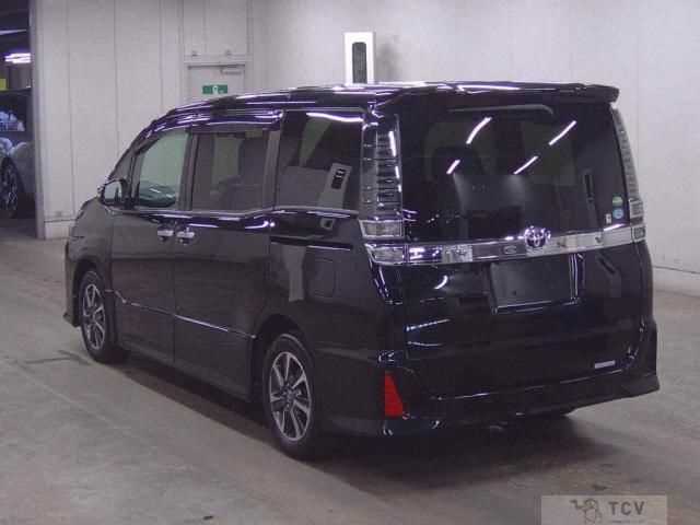 2019 Toyota Voxy