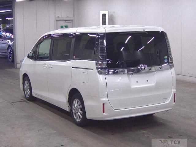 2019 Toyota Voxy