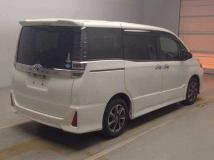 2019 Toyota Voxy