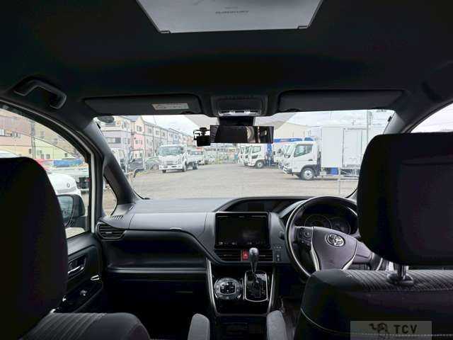 2019 Toyota Voxy