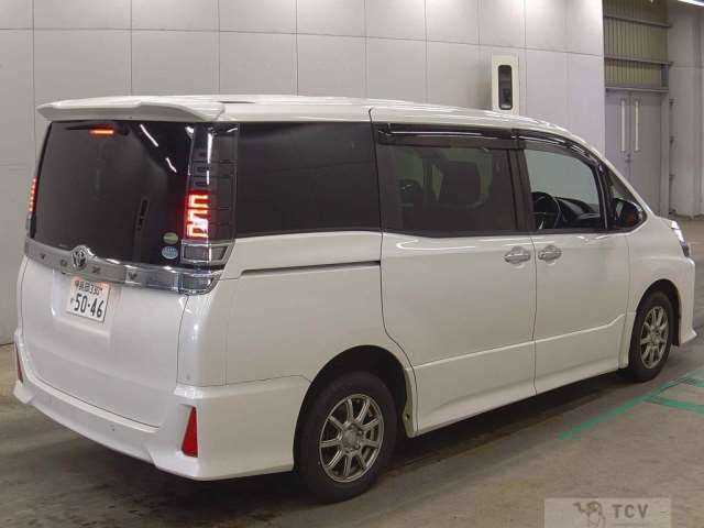 2019 Toyota Voxy