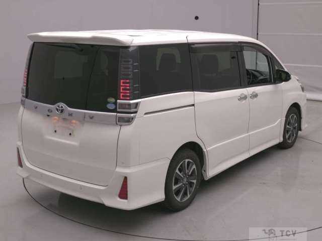 2019 Toyota Voxy