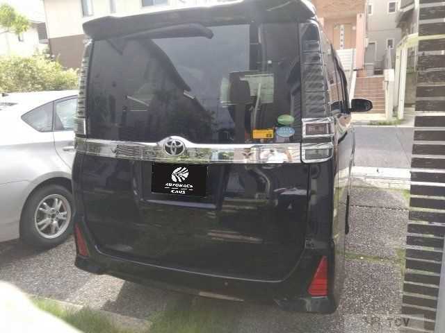 2019 Toyota Voxy