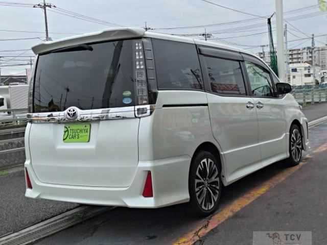 2015 Toyota Voxy