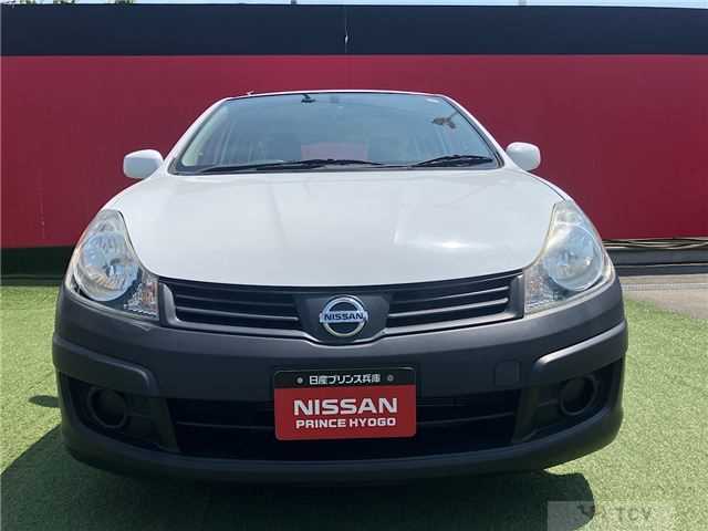 2016 Nissan AD